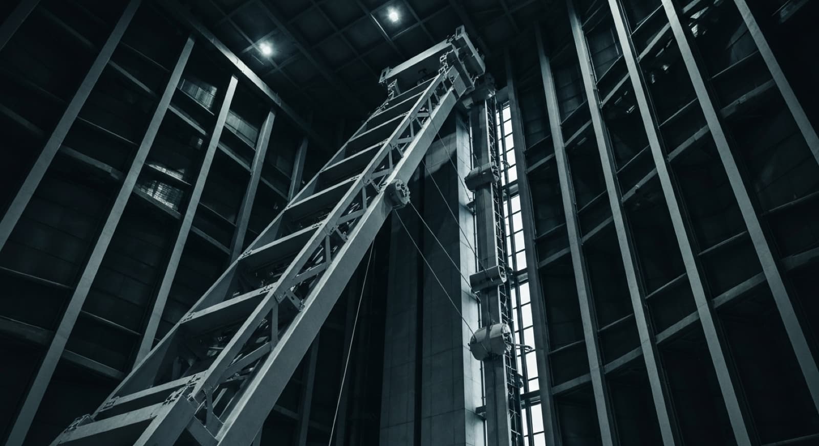 Vortex Shedding and Mass Dampers: Engineering Tall Buildings Against Wind