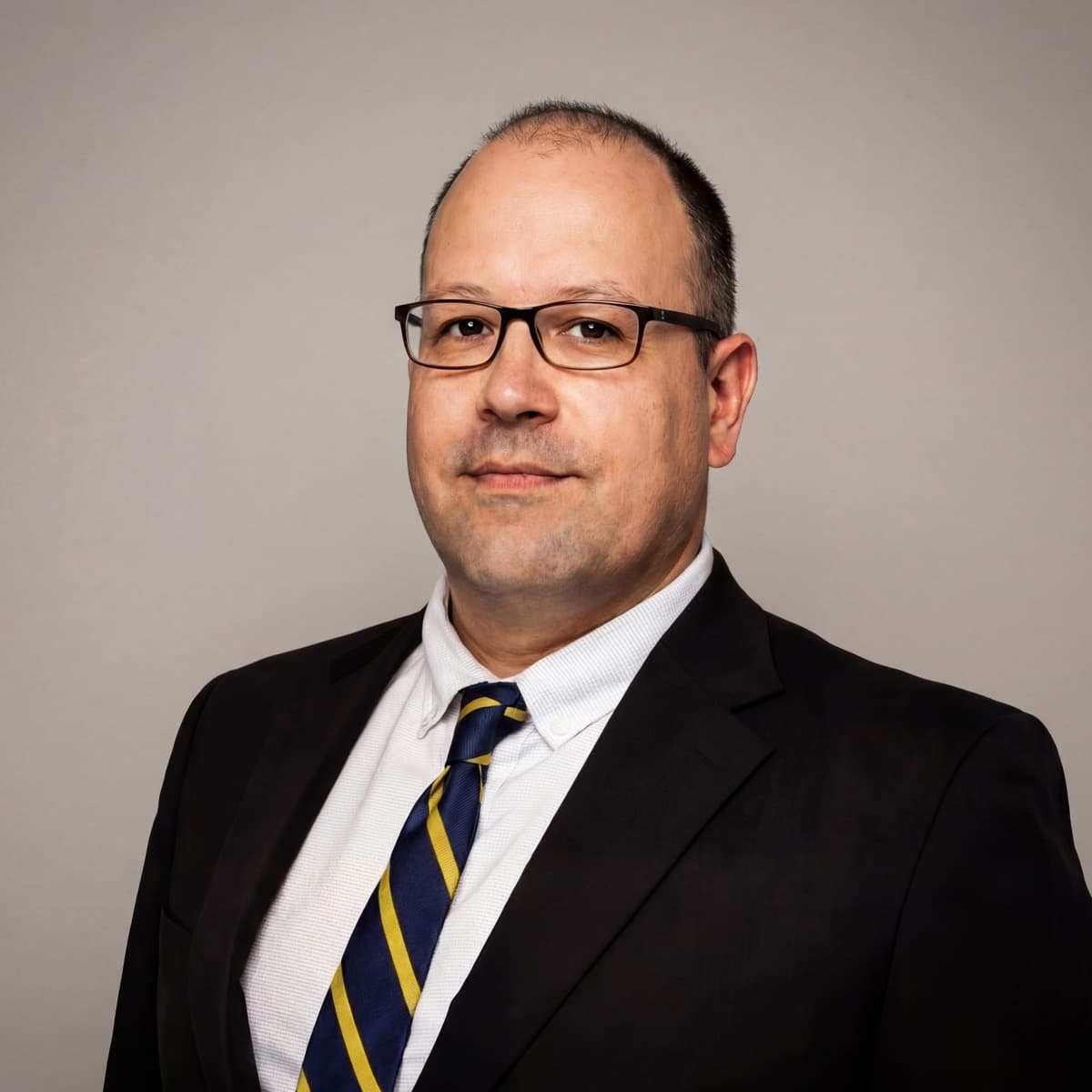 Dr. Francisco Sena Cardoso - Associate